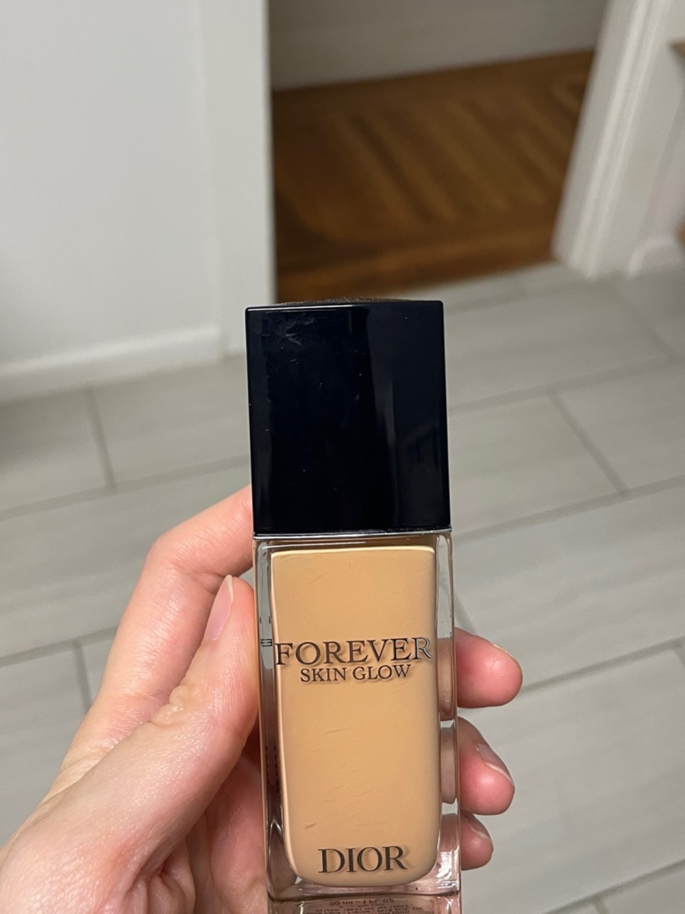 #3WP Dior Forever Skin Glow 24hr Radiant Foundation 90% full exp 05/26